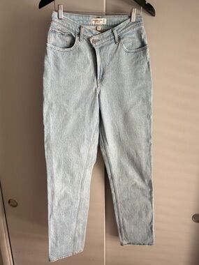 Abercrombie 90s Straight Jean - Curve Love, Extra Long (Tall), Light Wash
